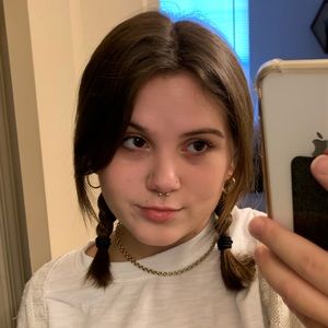 Meet your Posher, Elisabeth